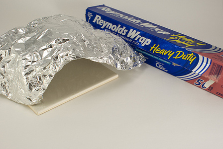 This Is What the Colors on Your Reynolds Wrap Aluminum Foil Mean